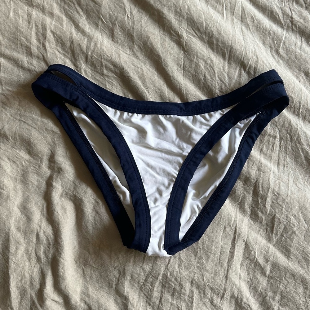 l*space White Bikini Bottom with Navy Trim